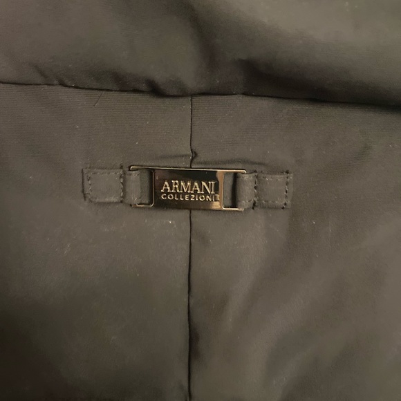 Beautiful Armani Collezioni winter jacket - Picture 2 of 4